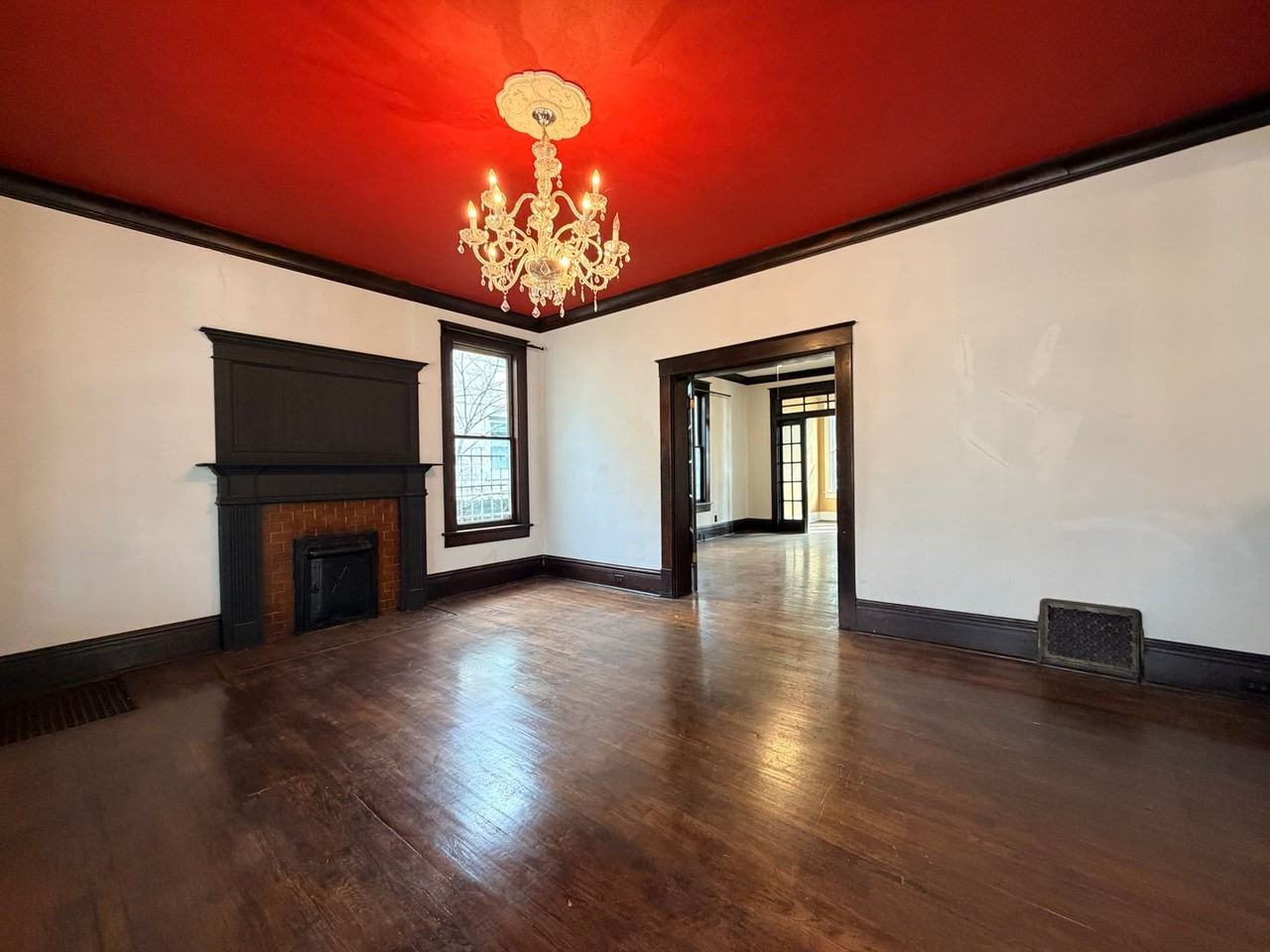 1283 Harbert Ave - Photo 4 of 29