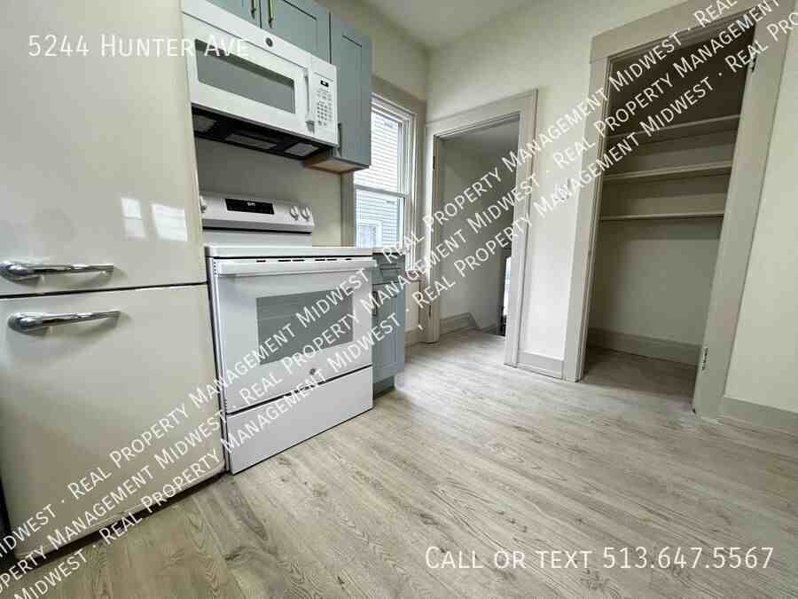 5244 Hunter Ave - Photo 7 of 15