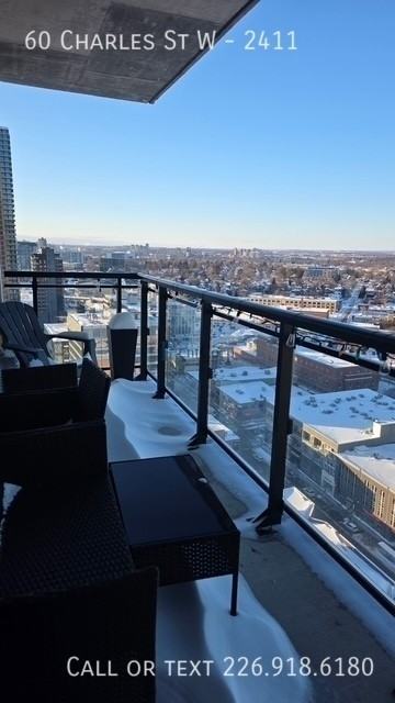 60 Charles St W #2411 - Photo 4 of 16