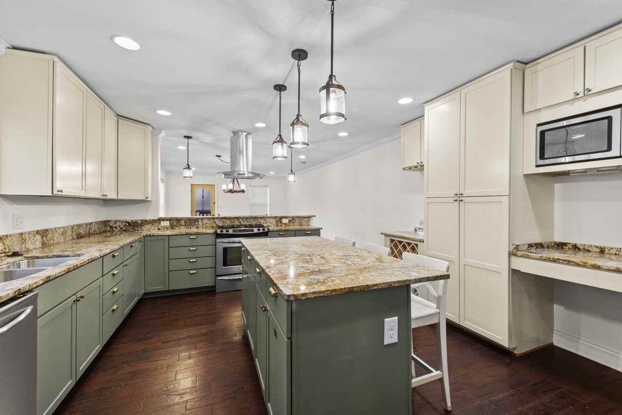 309 E Lafayette Ave - Photo 4 of 28