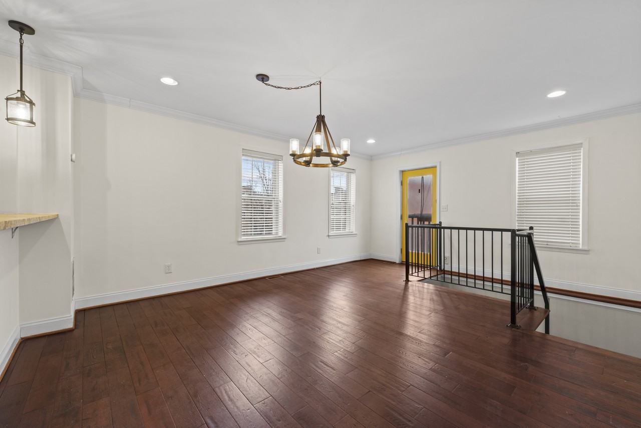 309 E Lafayette Ave - Photo 6 of 28