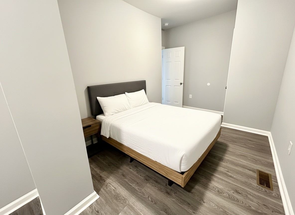 2210 E Sergeant St - Photo 5 of 7