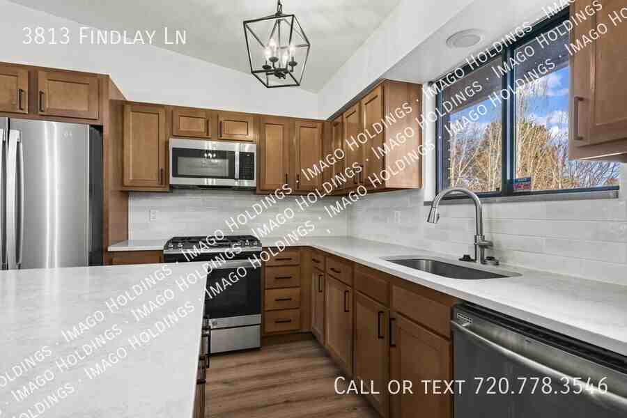 3813 Findlay Ln - Photo 4 of 15