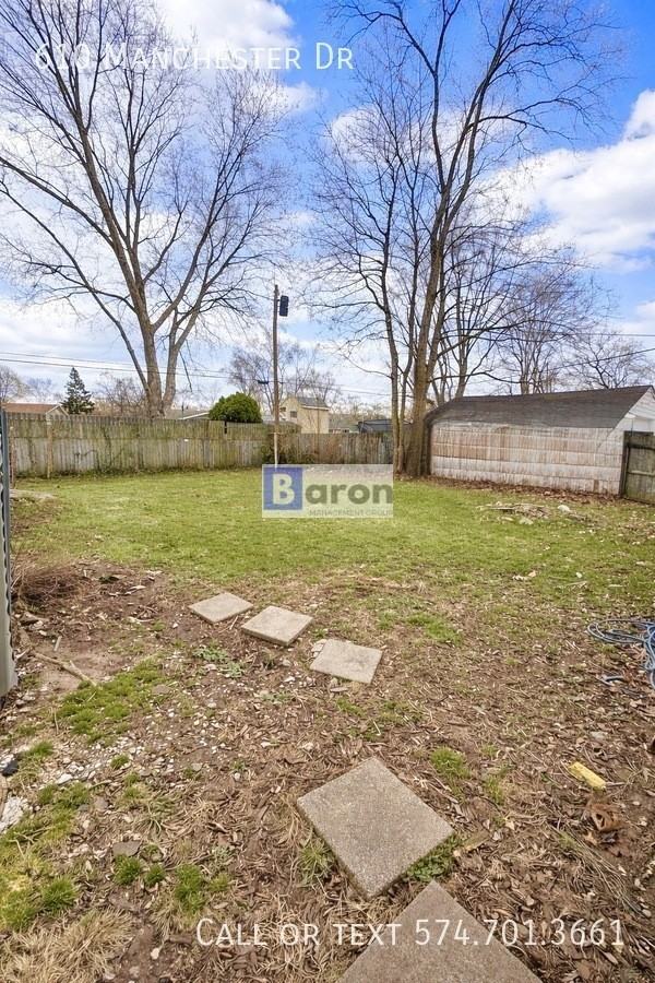 610 Manchester Dr - Photo 4 of 14