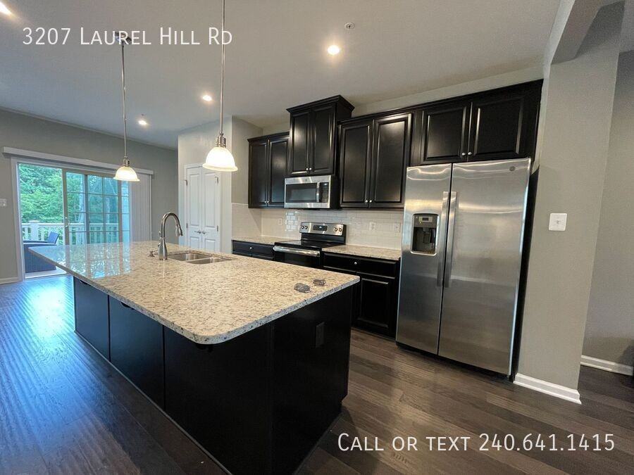 3207 Laurel Hill Rd - Photo 5 of 20