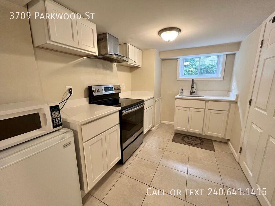 3709 Parkwood St - Photo 4 of 18