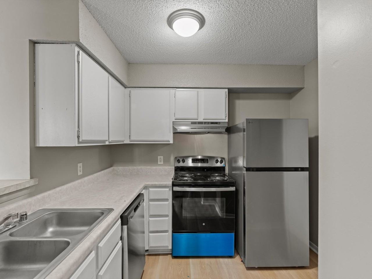 1242 Beltline Rd Sw #408 - Photo 7 of 50