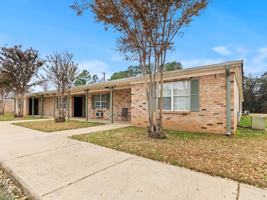 featured image of 501 Swan Dr #302