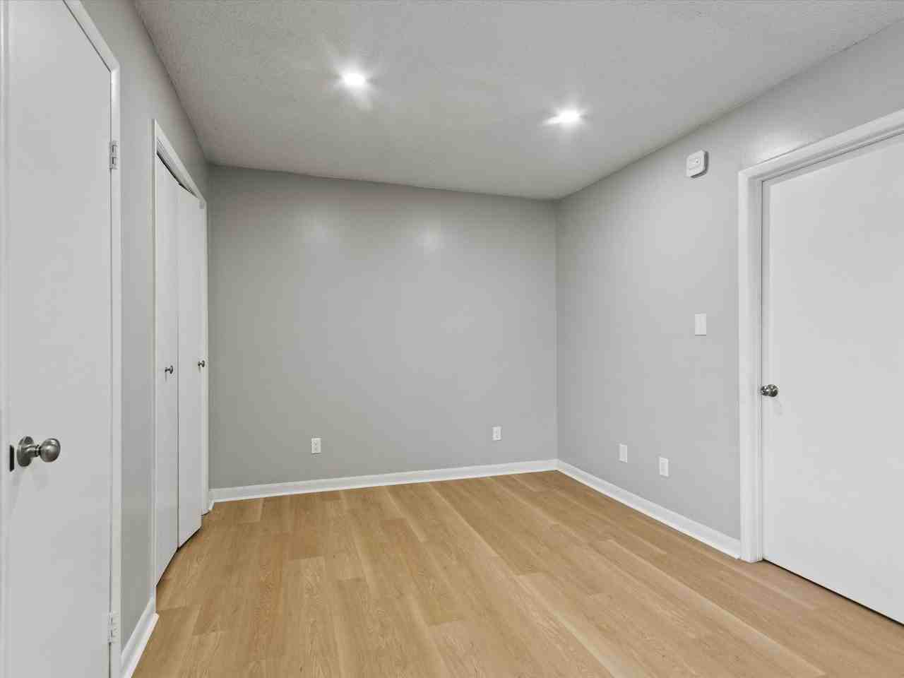 501 Swan Dr #302 - Photo 2 of 33