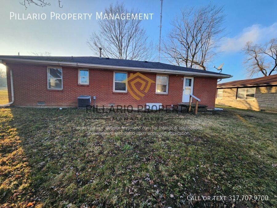 706 Gene Gustin Way - Photo 2 of 16