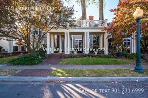 featured image of 765 Harbor Isle Cir E