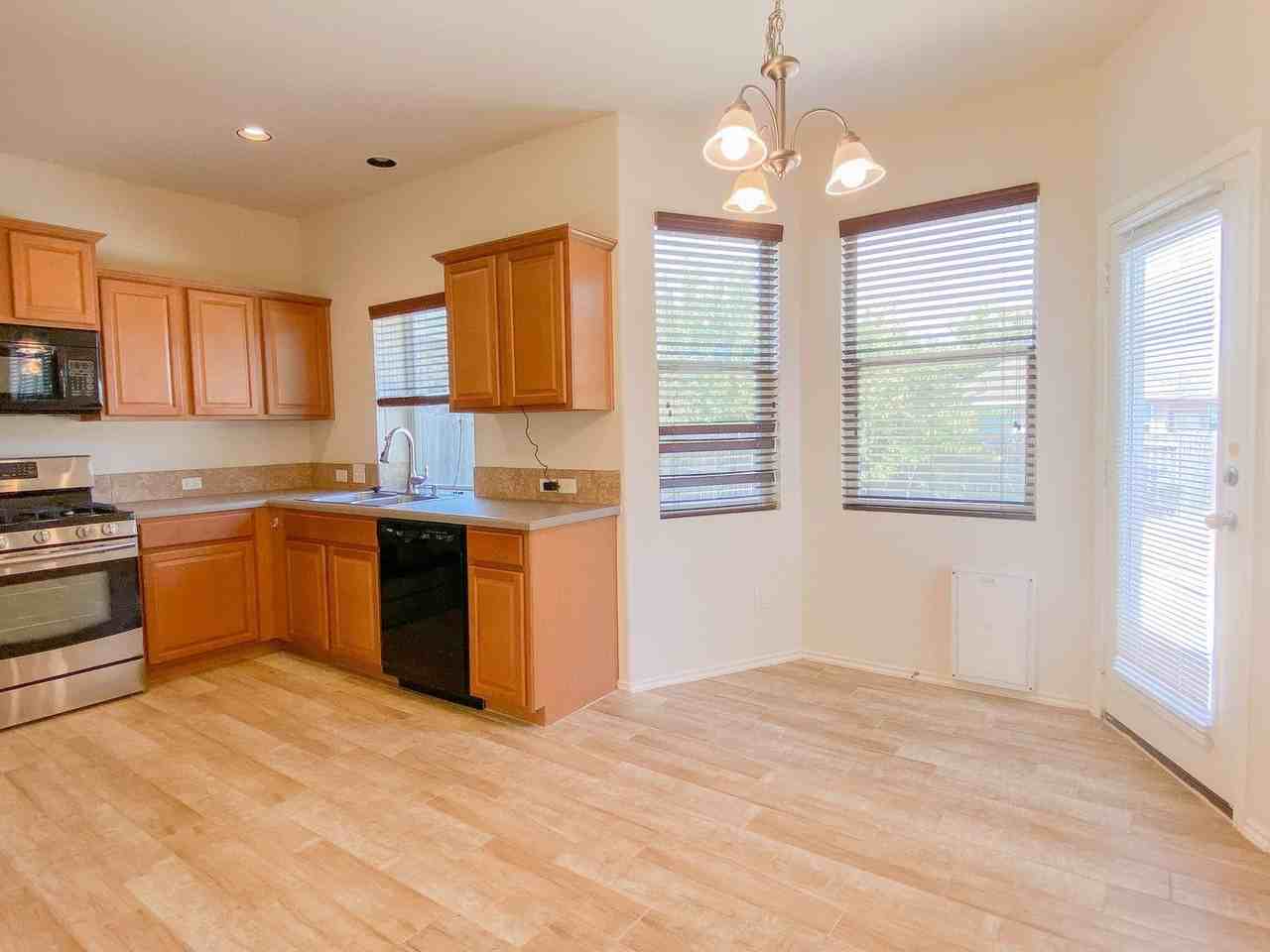 12021 Pecangate Way - Photo 6 of 29