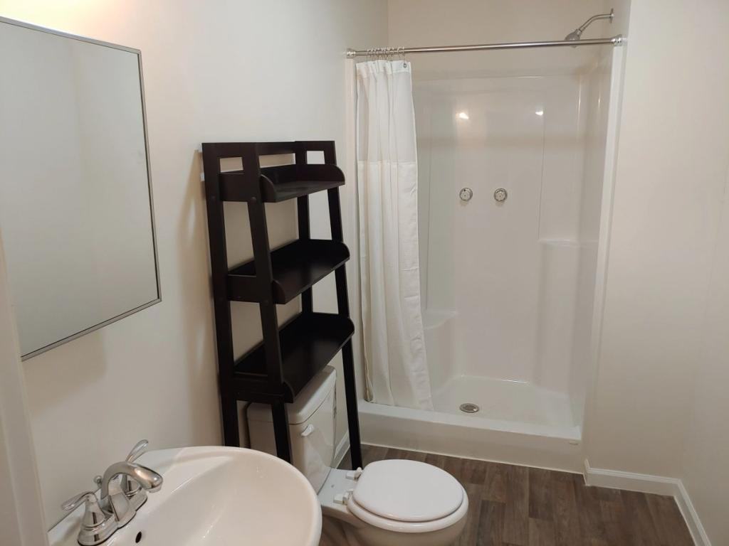 310 S East St - Photo 4 of 11