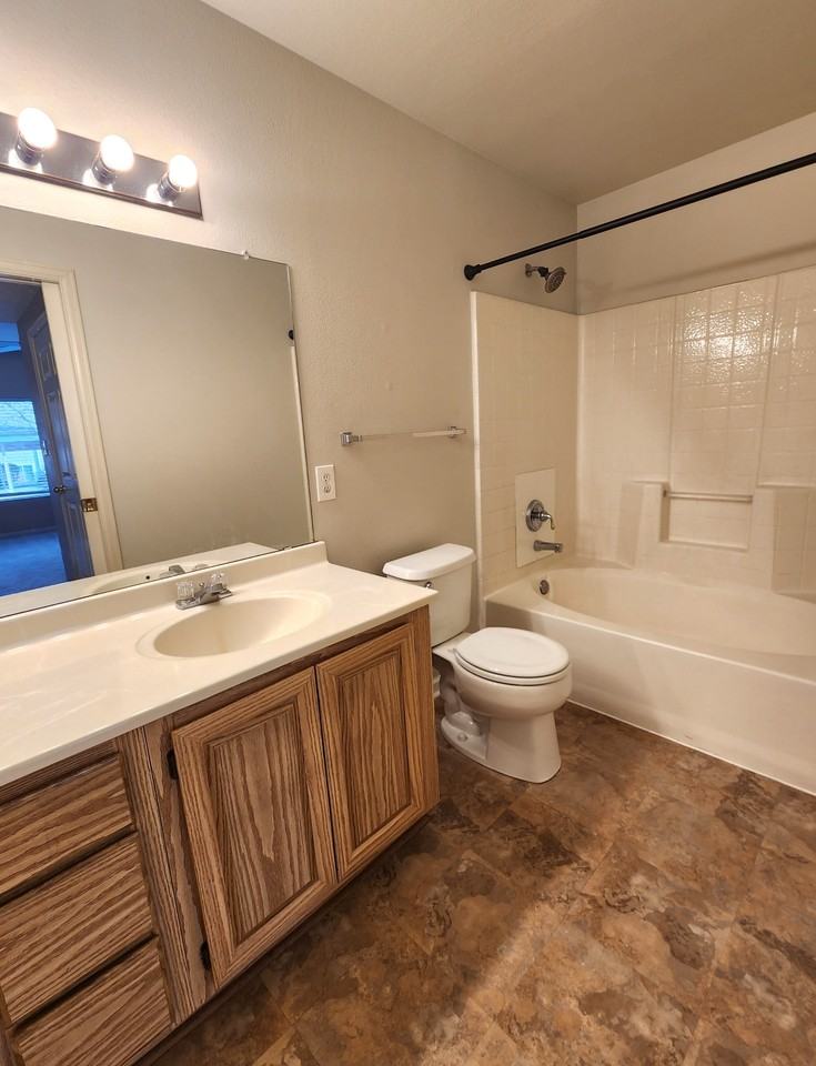 3846 Canyon Ranch Rd #1 - Photo 4 of 18