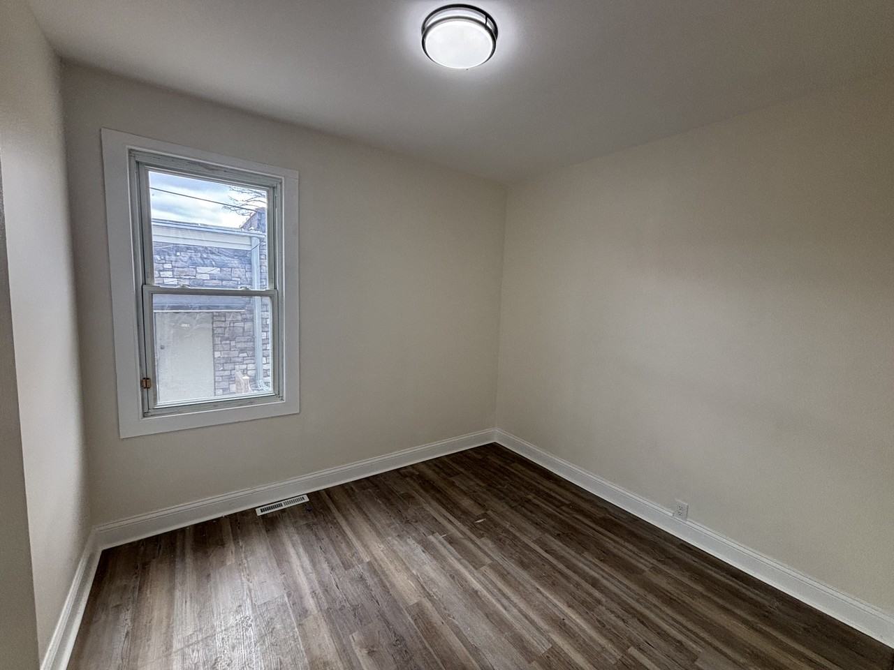 1368 Waite St #1 - Photo 6 of 12