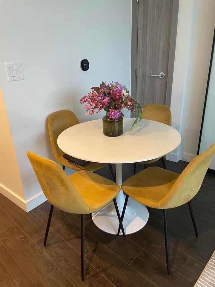 1768 Cook St - Photo 4 of 18