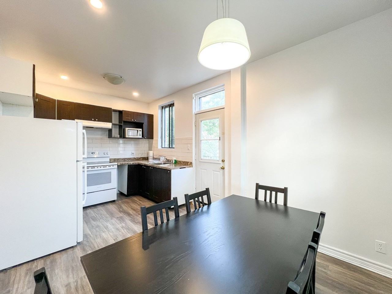 3066 Rue Saint-Antoine O - Photo 6 of 17