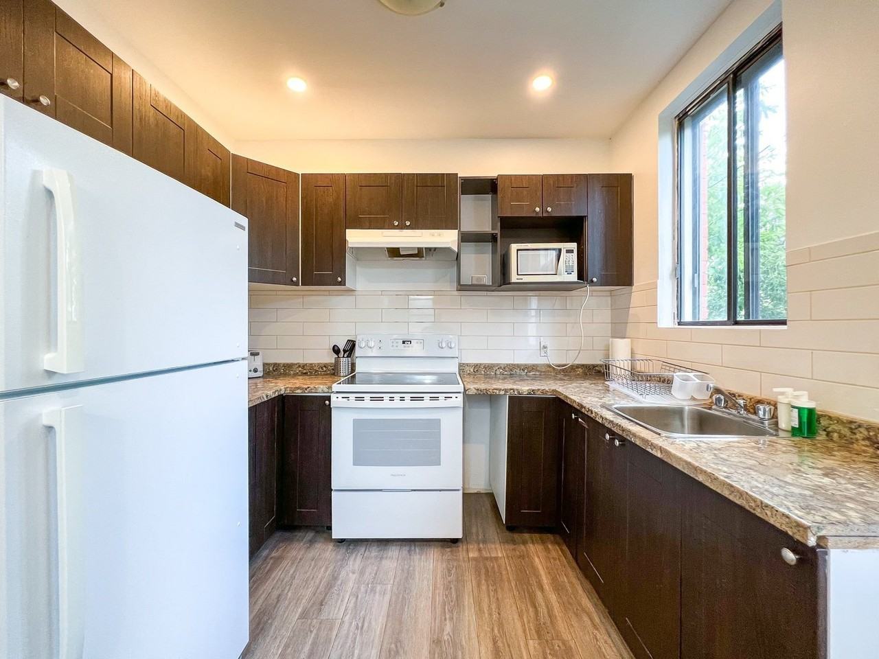 3066 Rue Saint-Antoine O - Photo 7 of 17