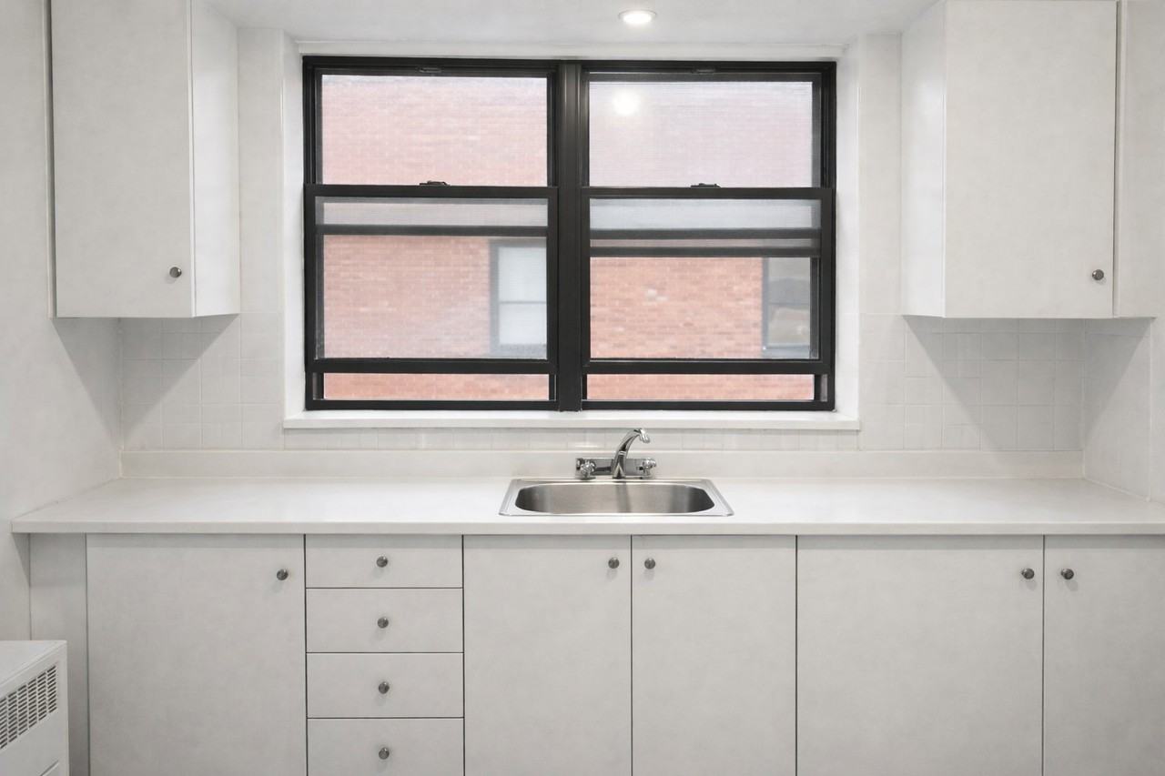 781 Boul Décarie - Photo 2 of 5