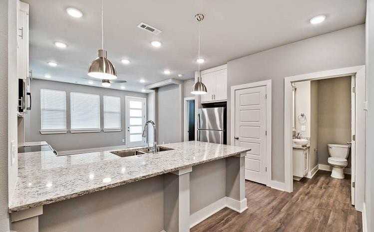 1701 W Deane St - Photo 5 of 19