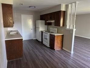 2704 Mcmillan Dr - Photo 3 of 5