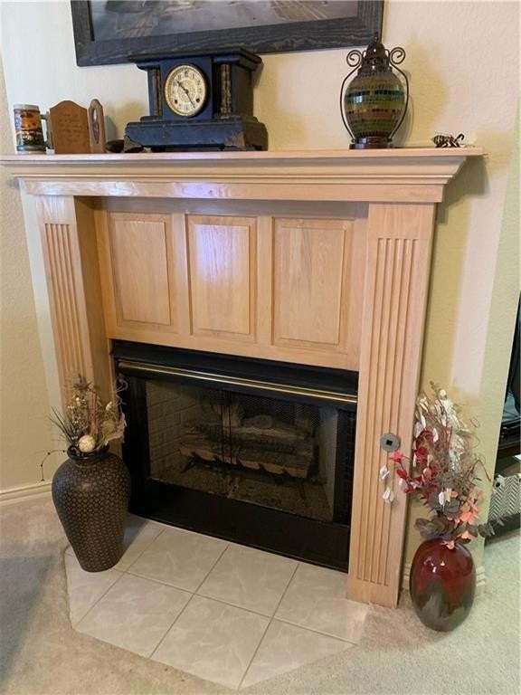 746 N Larkspur Ln - Photo 4 of 17