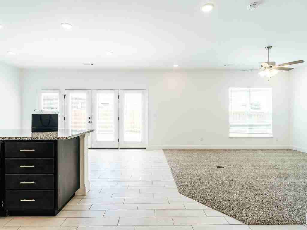 2161 Wildflower Dr - Photo 5 of 39