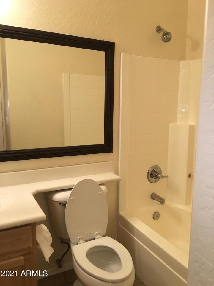 2533 W Apollo Rd - Photo 4 of 26