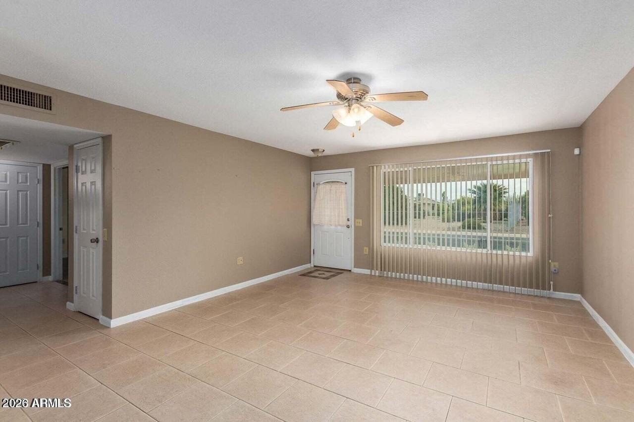 12630 N Blue Ridge Dr - Photo 3 of 19