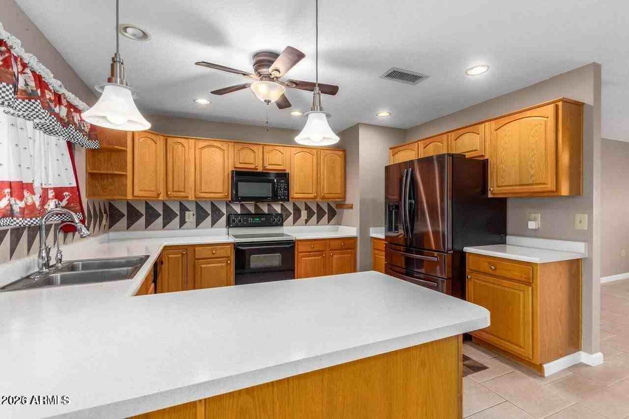 12630 N Blue Ridge Dr - Photo 7 of 19