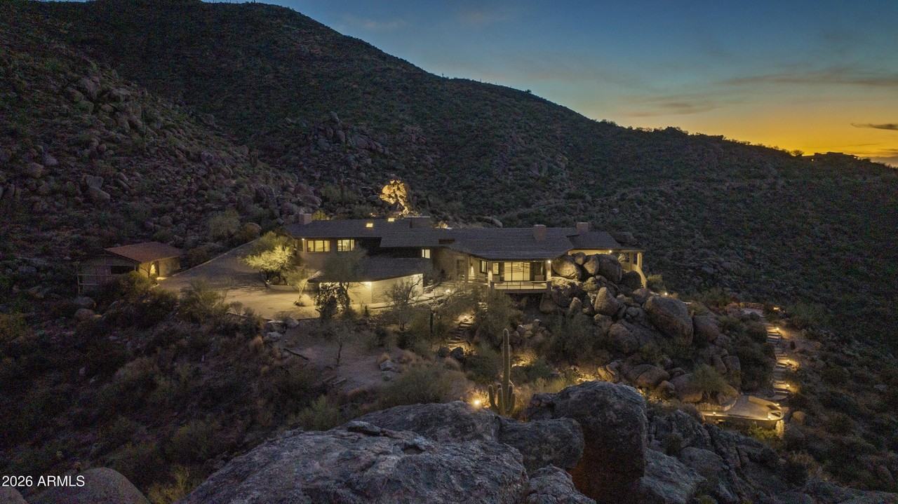 6700 E Hawksnest Rd - Photo 3 of 50