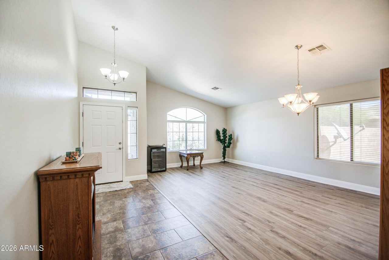 43205 W Roth Rd - Photo 4 of 44