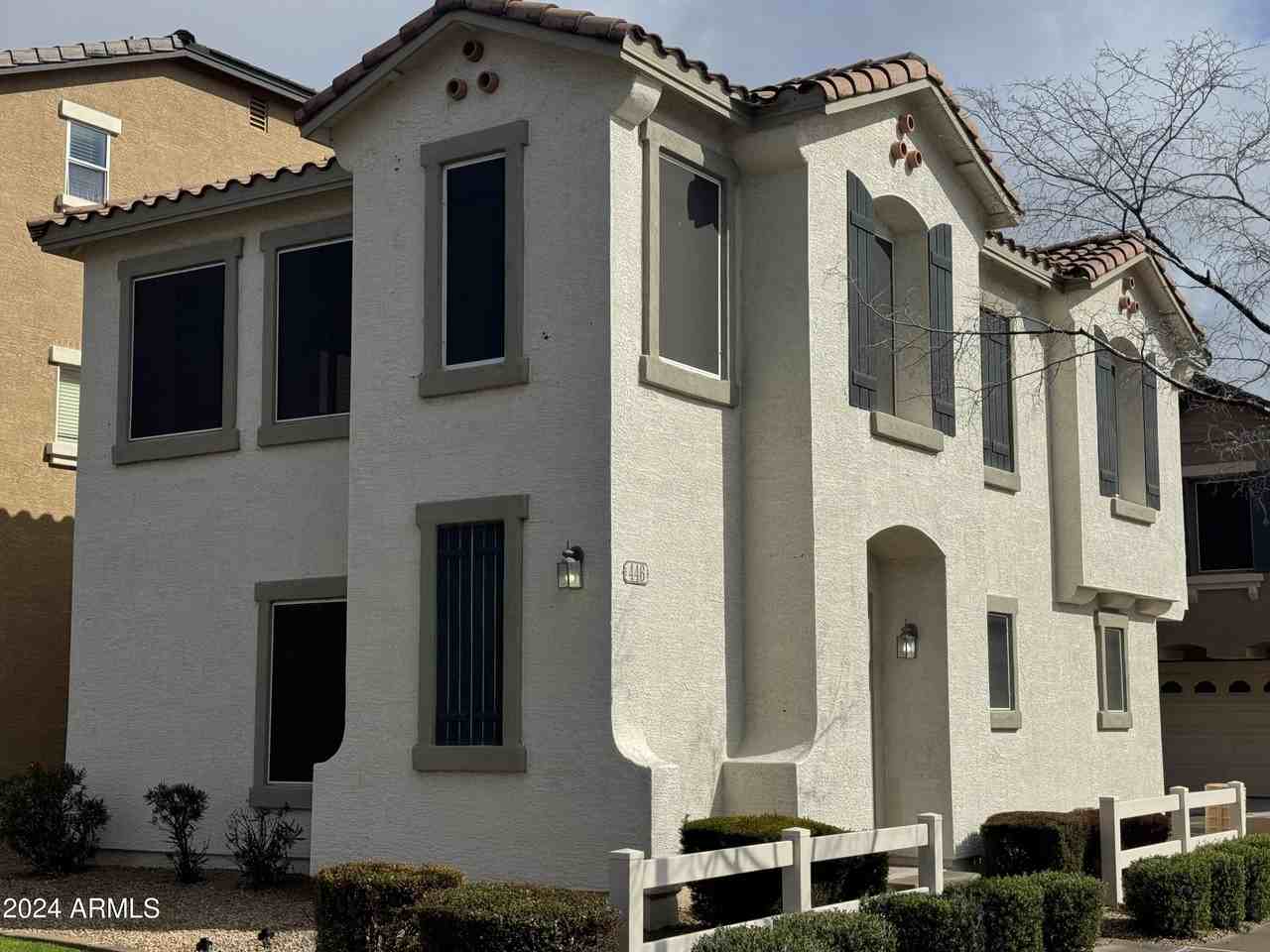 446 N Alder Ct - Photo 3 of 25