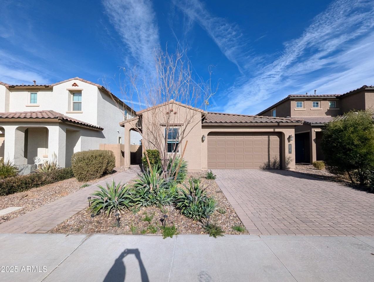 4827 S 117th Ave - Photo 3 of 50