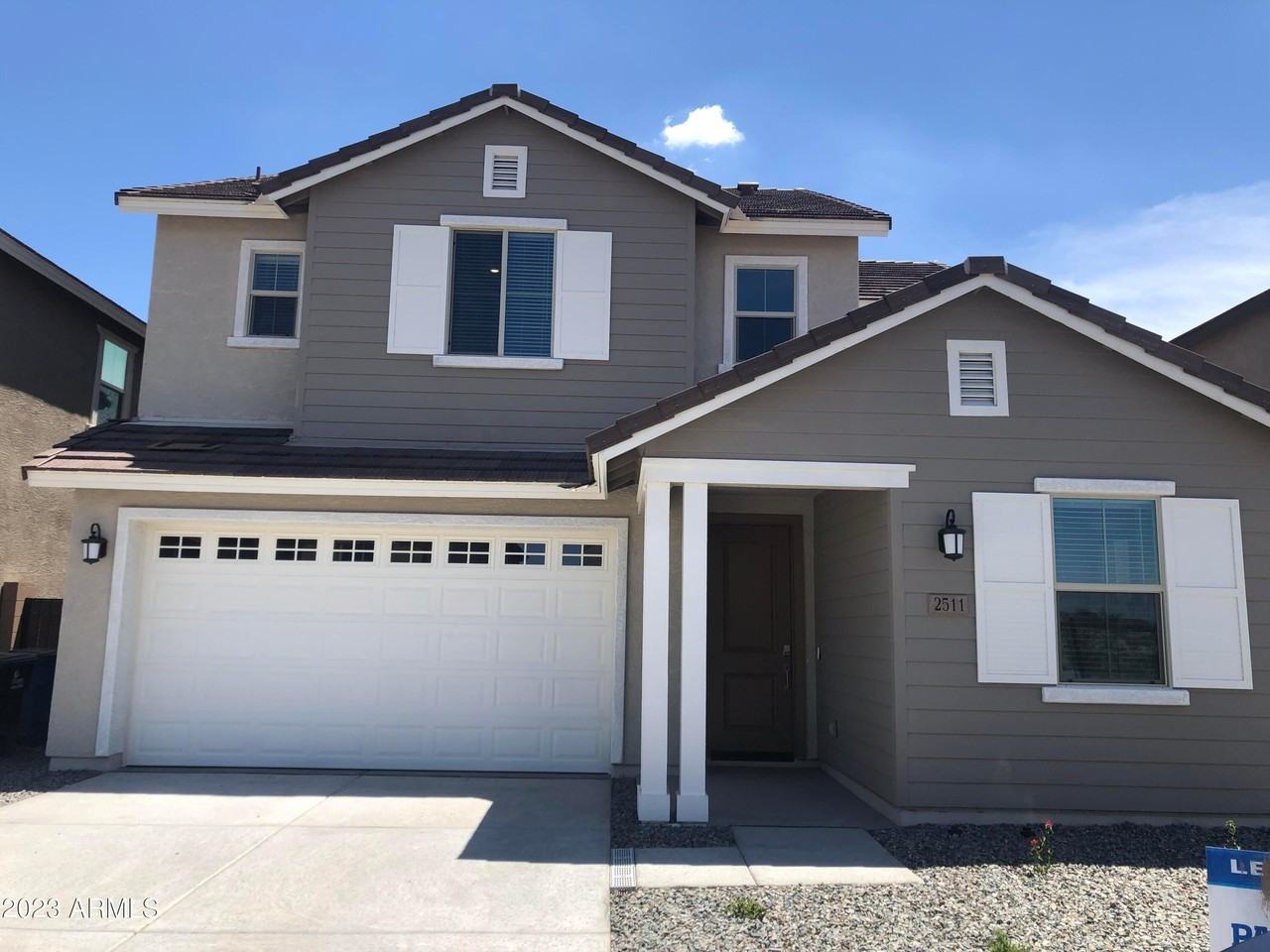 2511 E Pelican Dr - Photo 2 of 34