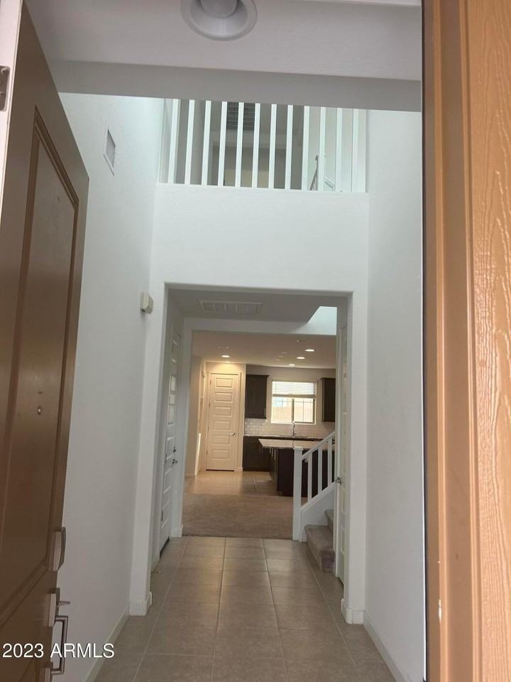 2511 E Pelican Dr - Photo 5 of 34