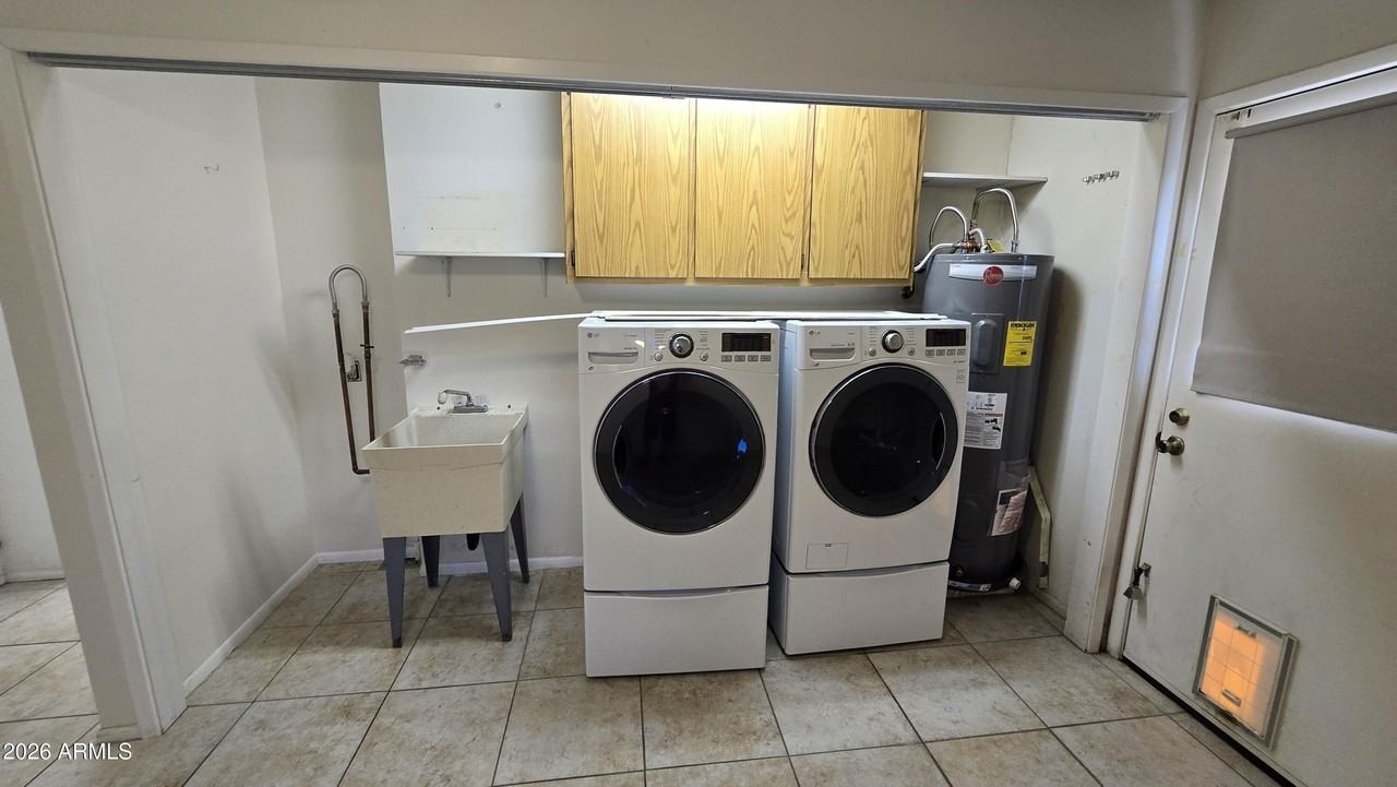 9839 W Cedar Dr - Photo 4 of 26