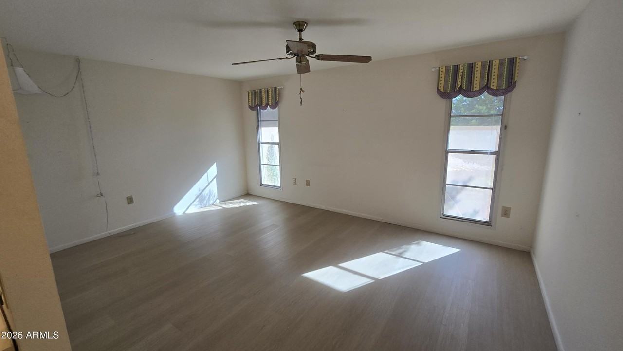 9839 W Cedar Dr - Photo 6 of 26