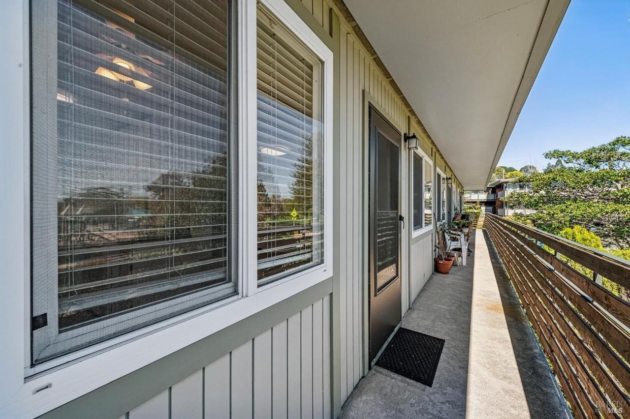 83 Pixley Ave #6 - Photo 2 of 19