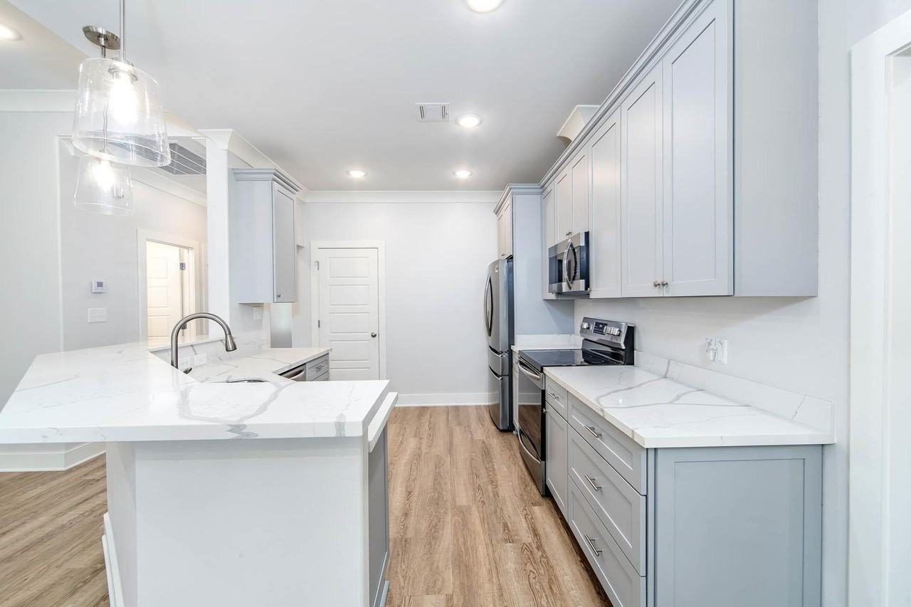 204 Sugar Ridge Dr - Photo 3 of 13