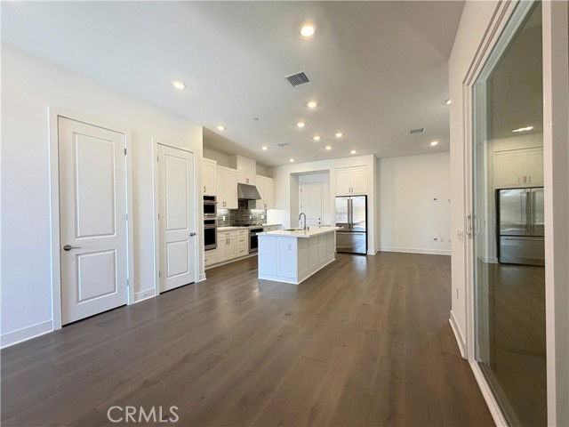 105 Great Park Blvd - Photo 2 of 8