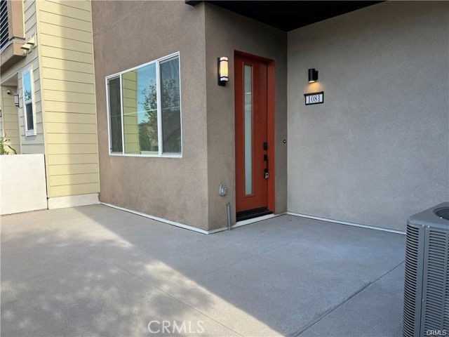 1081 Cadence - Photo 2 of 8