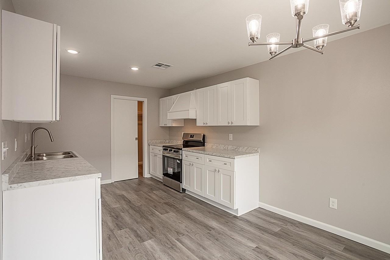 972 Park Meadow Dr - Photo 5 of 21