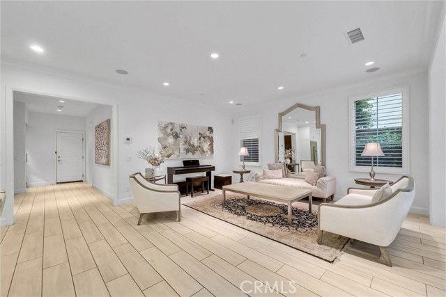 56 Farmhand - Photo 7 of 8