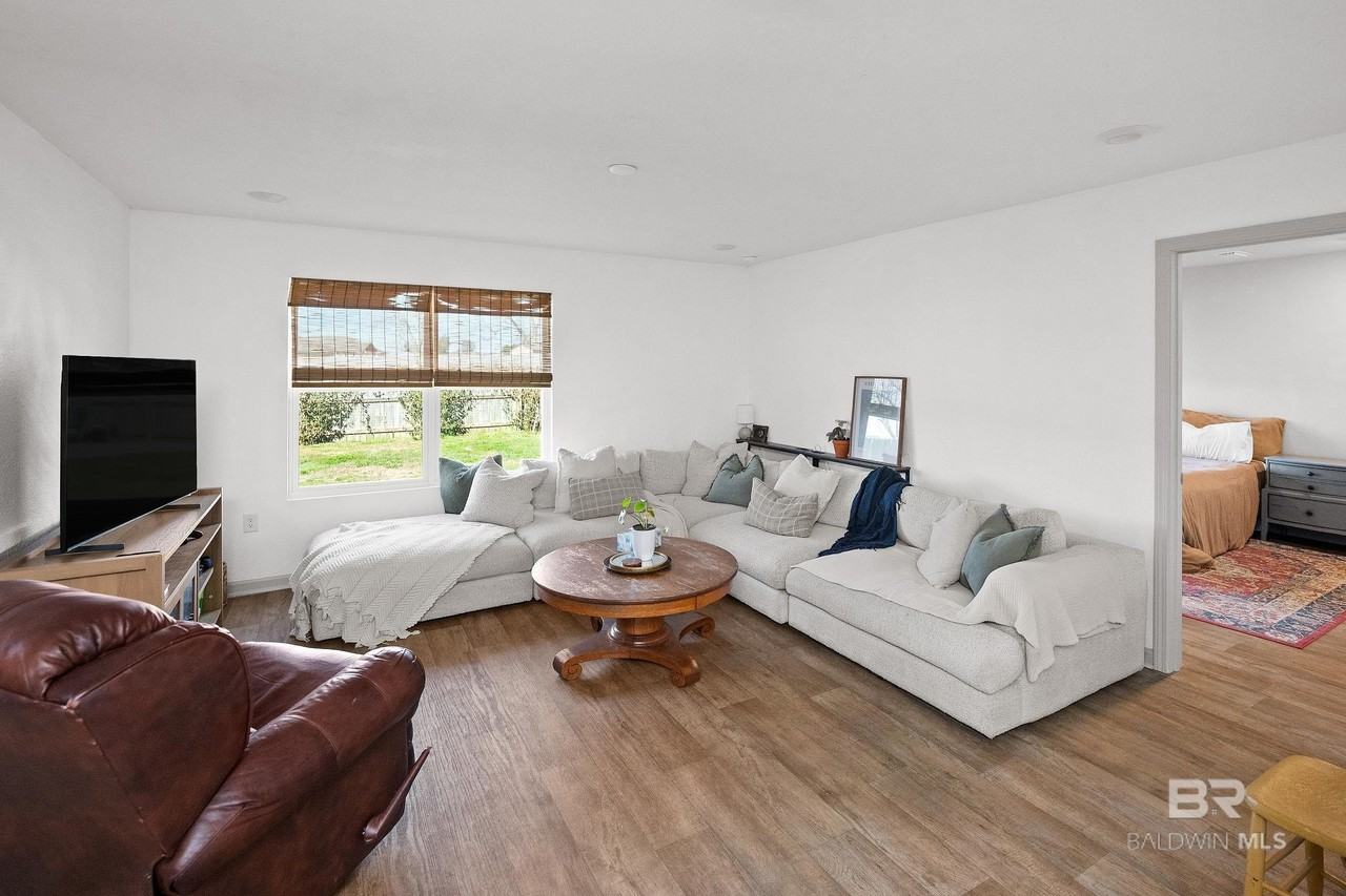 12921 Prairie Field Dr - Photo 6 of 25