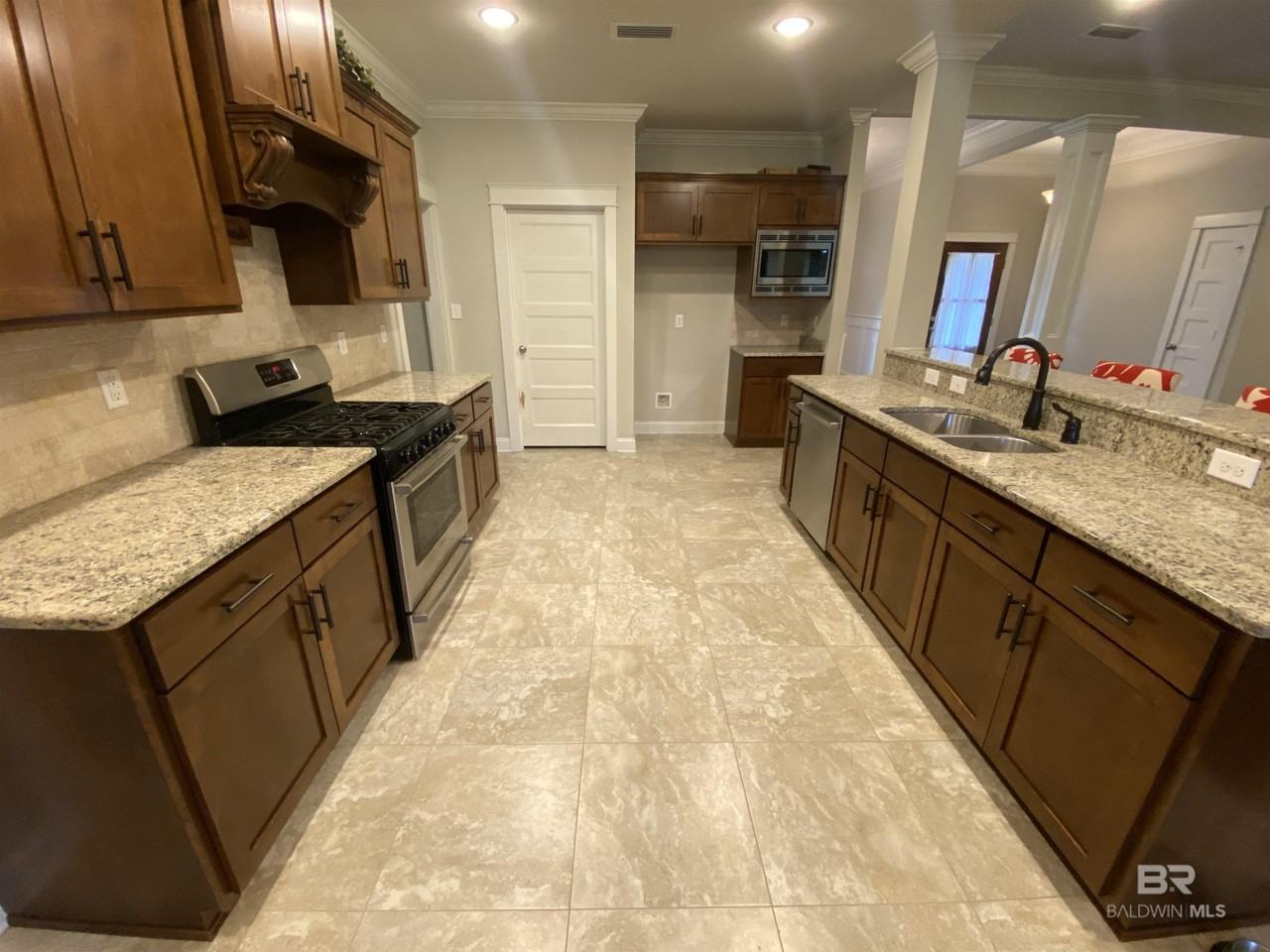 9549 Autauga Bnd - Photo 5 of 19