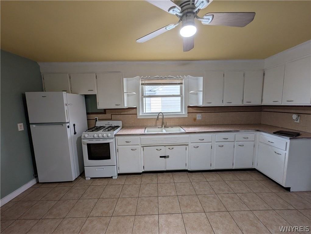 162 Stewart Avenue unit: Upper - Photo 6 of 10