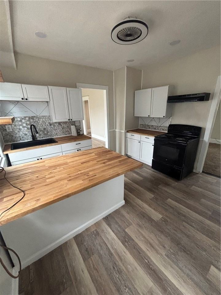 18 Kenilworth Ter - Photo 3 of 9