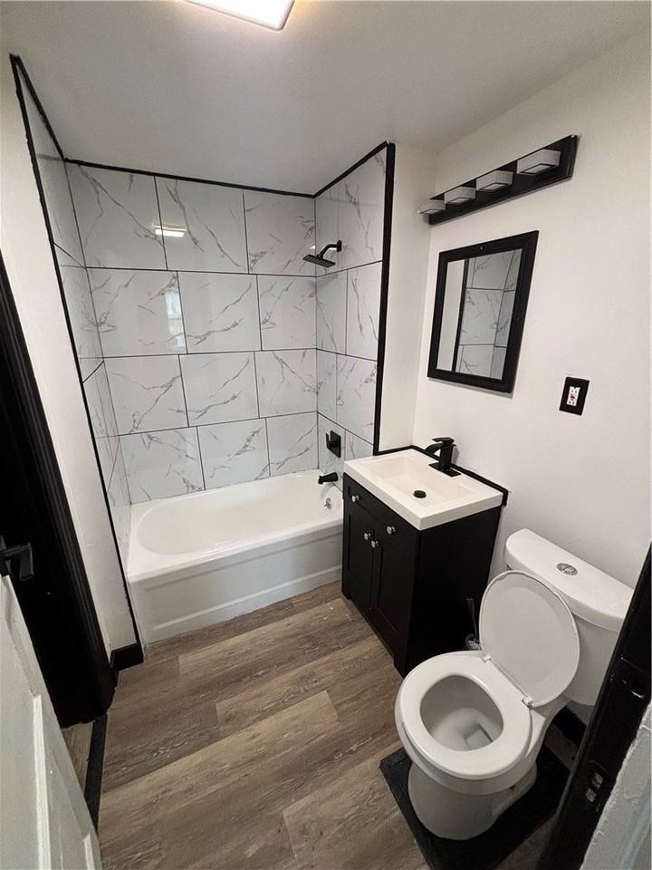 18 Kenilworth Ter - Photo 5 of 9