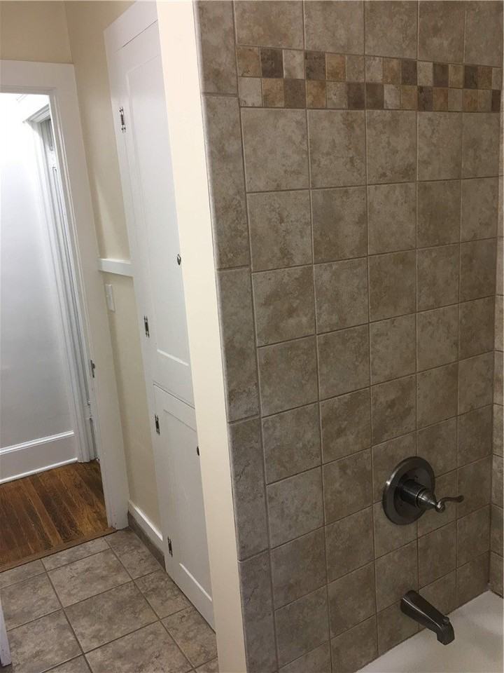 168 Pine St - Photo 4 of 11